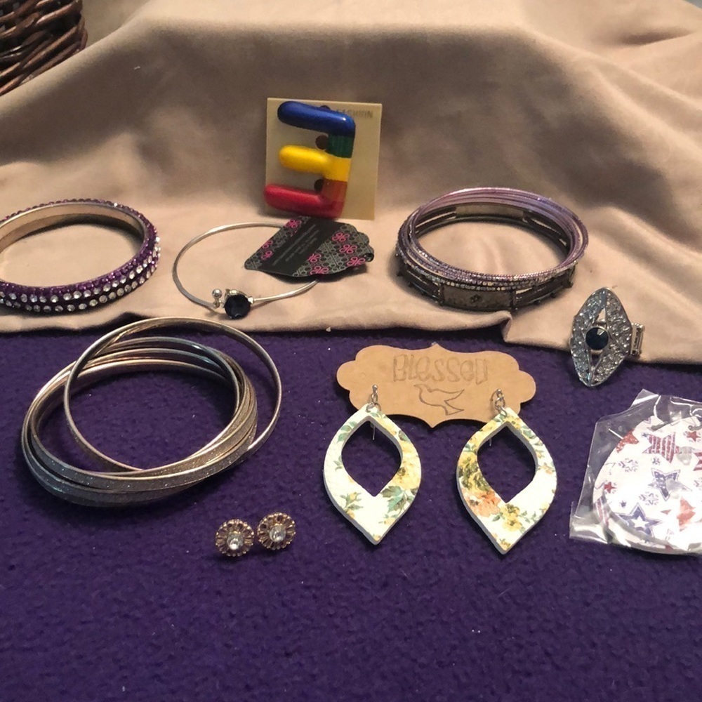Jewelry mixed group-paparazzi and premier designs brands earrings, rings NWOT
